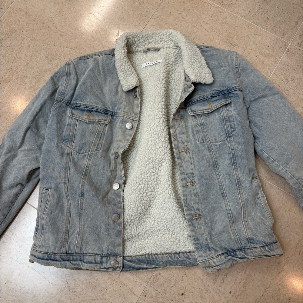 PacSun Sherpa-Lined Denim Jacket - Light Wash - Size Large